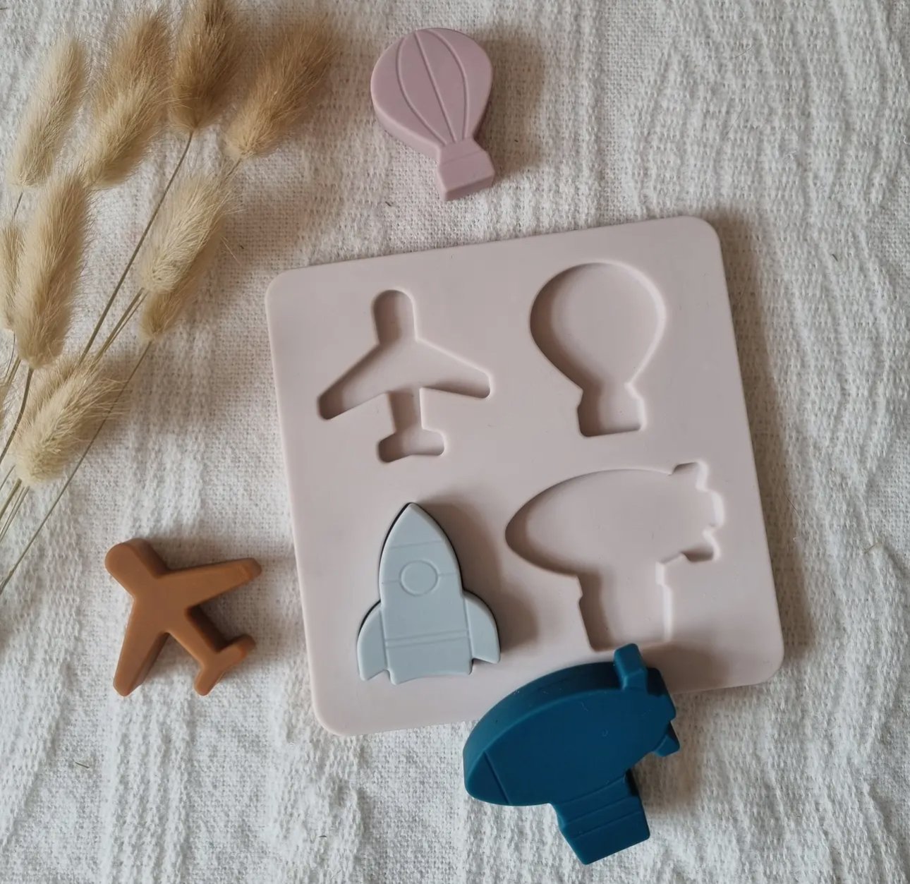 Figurines puzzle en silicone - Avion – Image 2